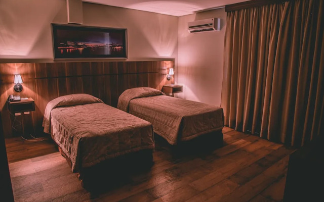 Prado Hotel Business