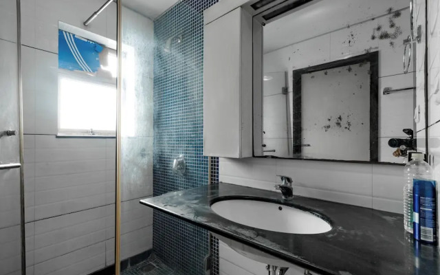 Lakeside Living by Red Olive Nr Airport 3bhk