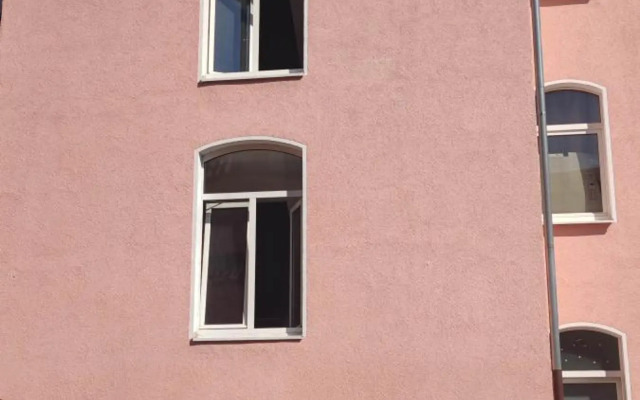 Othman Appartements Pfarrstraße 54, EG, R