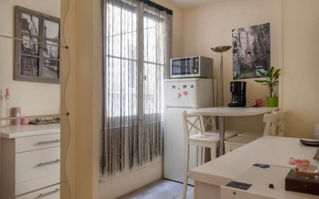 Lovely 2BR - Tour Eiffel - Champs de Mars