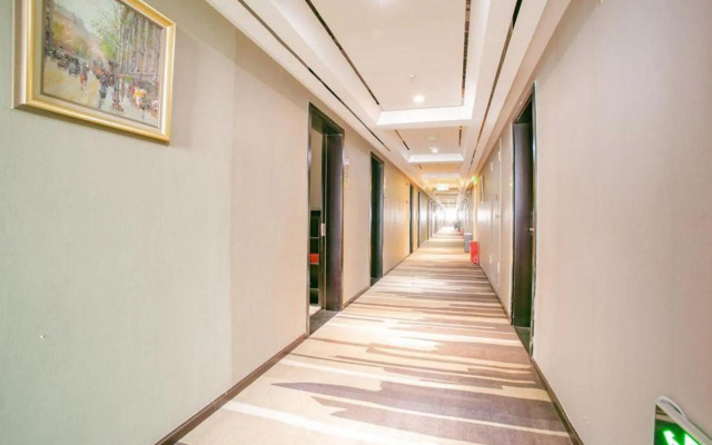 Four Alloy Nan Hotel