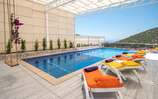 Villa Amore by Akdenizvillam