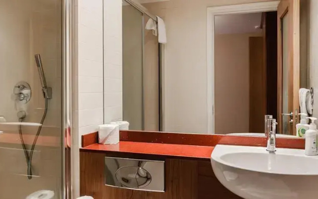 Hanover Wharf Apartment