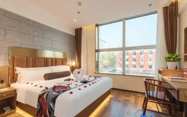 James Joyce Coffetel Hotel (Beijing Wangfujing Beijing Railway Station)