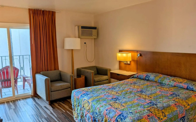 Royal Century Hotel