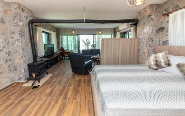Eclectic Studio Apartment Near Sea in Bodrum