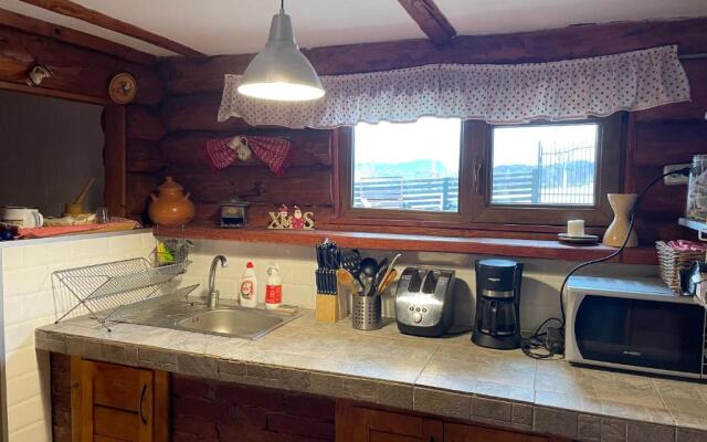 Stunning 4-bed Chalet in Bran With Superb Panorama