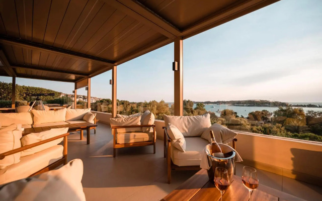 Somewhere Boutique Hotel Vouliagmeni