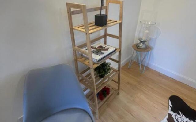 Alpine Apartments - 1