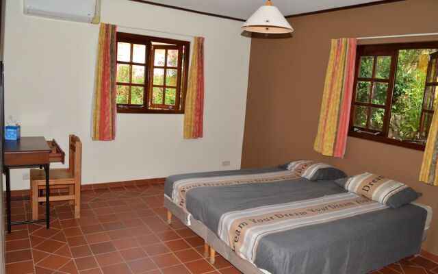 Mirador Apartments