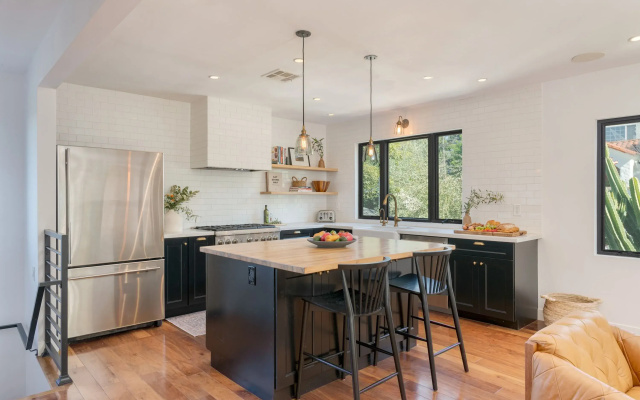 Silver Screen by Avantstay Luxe Backyard Escape