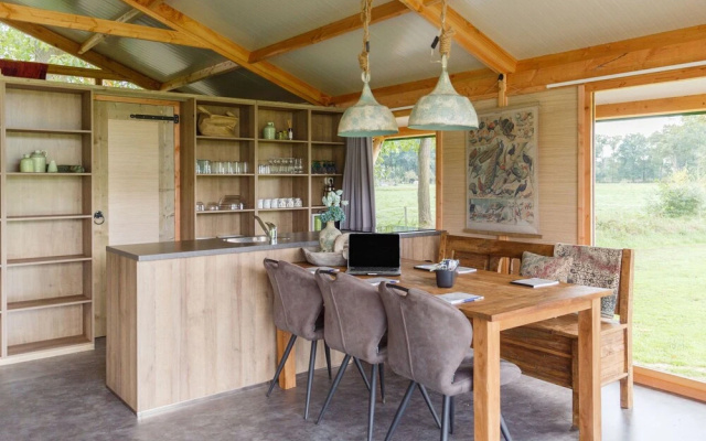 Tent Lodge With Dishwasher in Twente