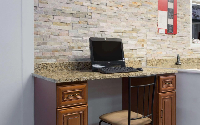 Knights Inn Plant City