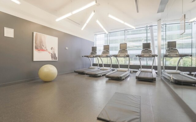 Noel Suites - York and Simcoe