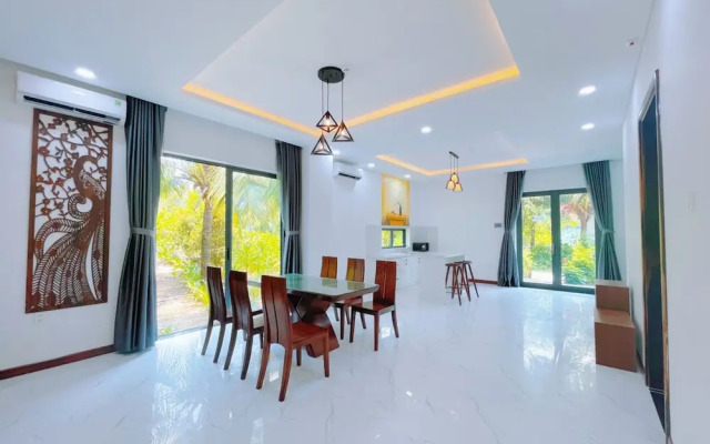 LangCo Bay Retreat