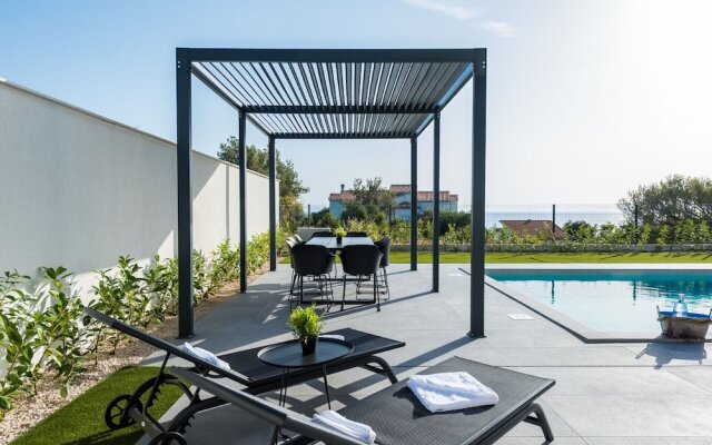 Villa Aria