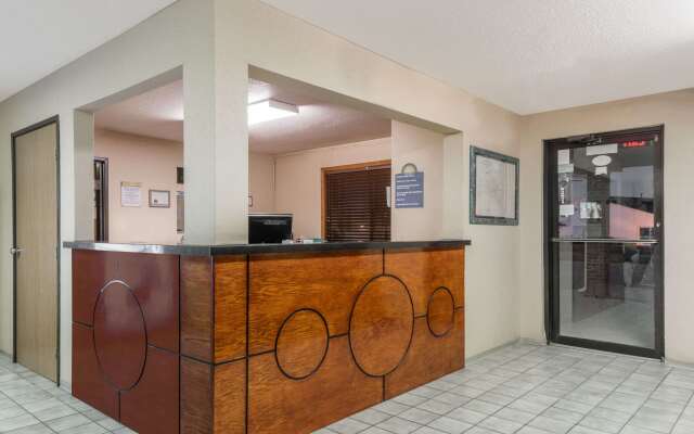 Days Inn by Wyndham Muncie -Ball State University