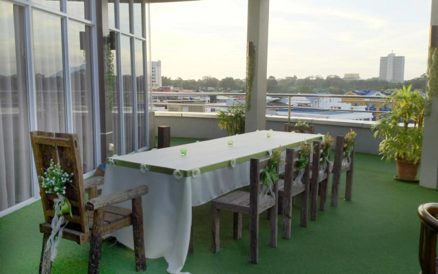The LimeTree Hotel