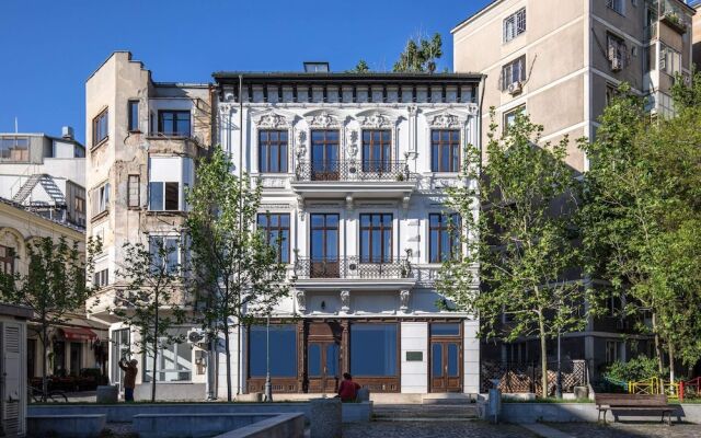 Old Town Luxury Suites