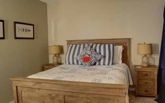 Waters Edge, Lincoln City, USA