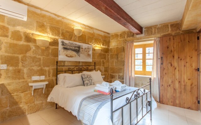 Gozitan Farmhouse With Pool - PP 4