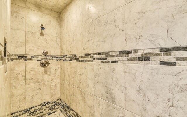 Better Together 5 Bedrooms 3.5 Bathrooms Home