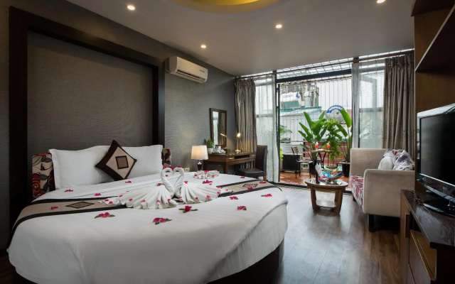 Splendid Star Grand  & Spa