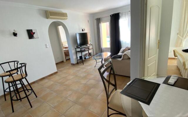 Apartment Sevilla III Golf ,big pool and seaside