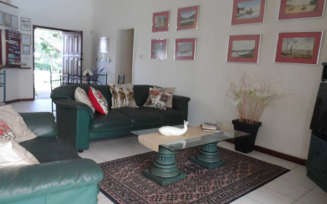 Mdoni House Guest Lodge