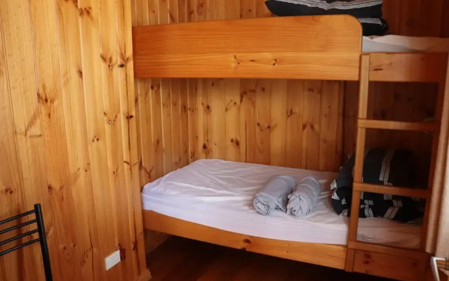 Snug Beach Cabin And Caravan Park
