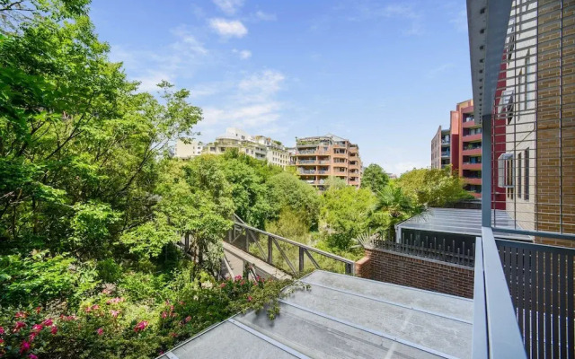 Terrace Living in the Heart of Sydney