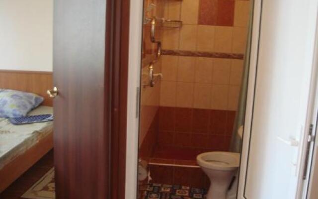 Guesthouse on Kommunisticheskaya 11