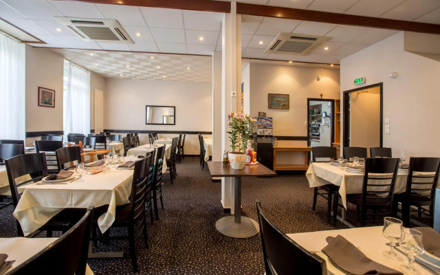 Hotel Montfort