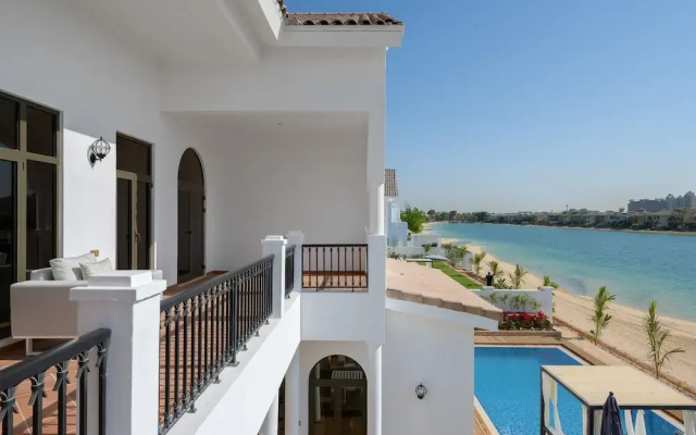 Villa on Beach w Private Pool The Palm Jumeirah