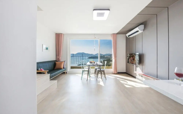 Yeosu Ggotnal Pension