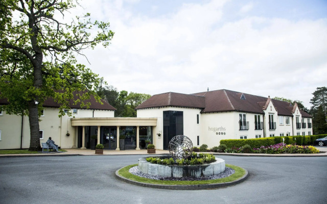 Hogarths Hotel
