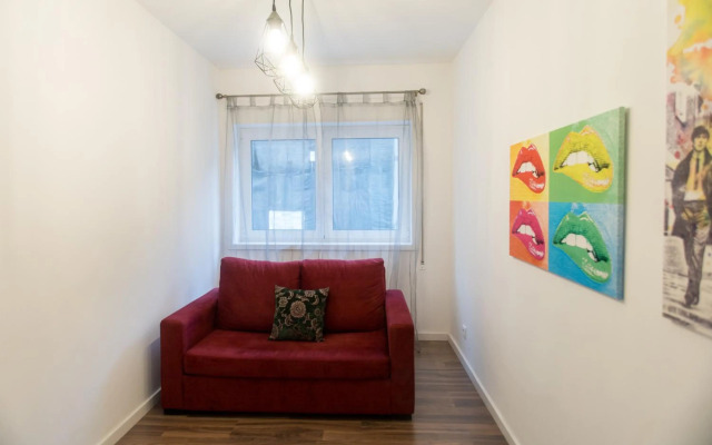 Almada Studios & Suites