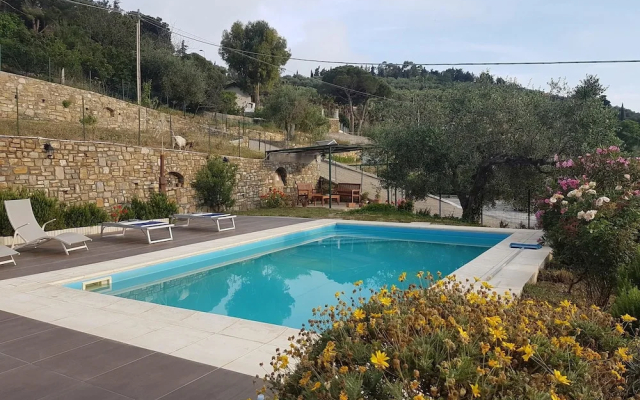 House With one Bedroom in Imperia, With Wonderful City View, Pool Acce - Hotel in 因佩里亚 - Photo 3