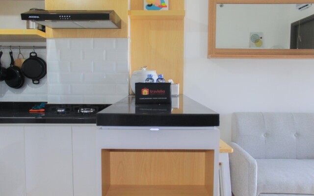 Comfortable 2BR at Emerald Bintaro Apartment