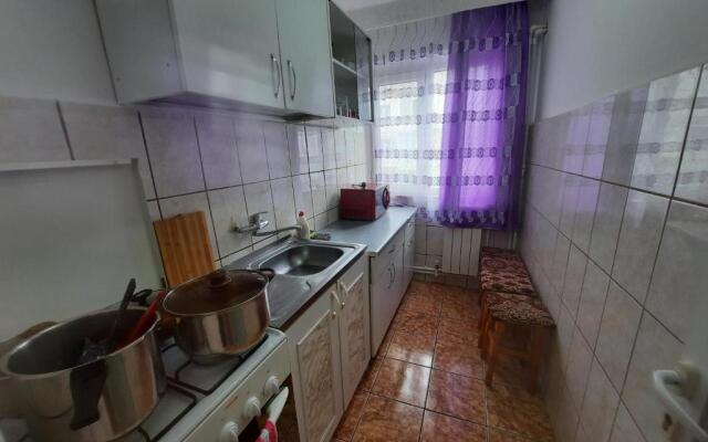Apartament Et2 Strada Rozelor