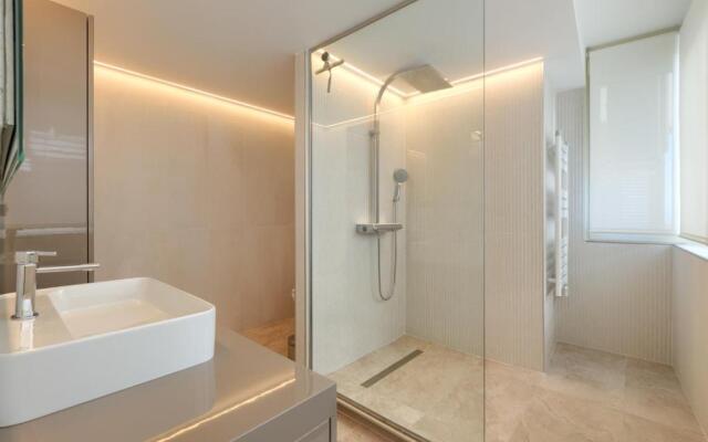 Luxury 3 Bedroom Beach Front Apartment in Marbella