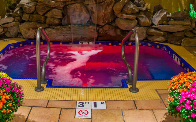 iHOTEL & Conference Center Red Deer