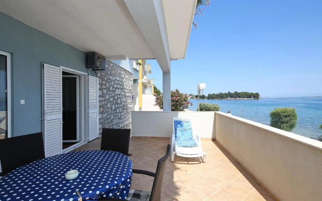 Punta Preko Apartments