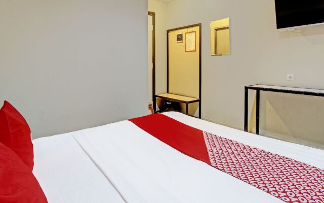 OYO 91819 Larich Guest House