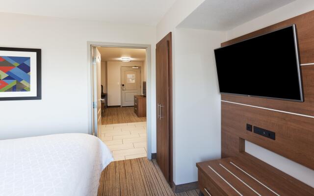 Holiday Inn Express & Suites Rome-East, an IHG Hotel