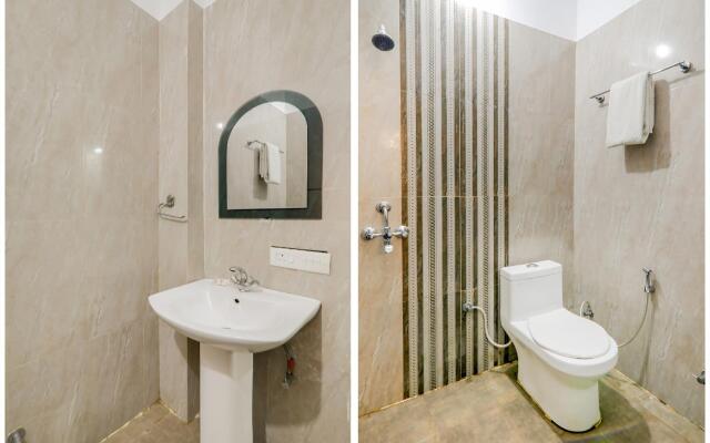 OYO Flagship 74036 Golden Residency 2