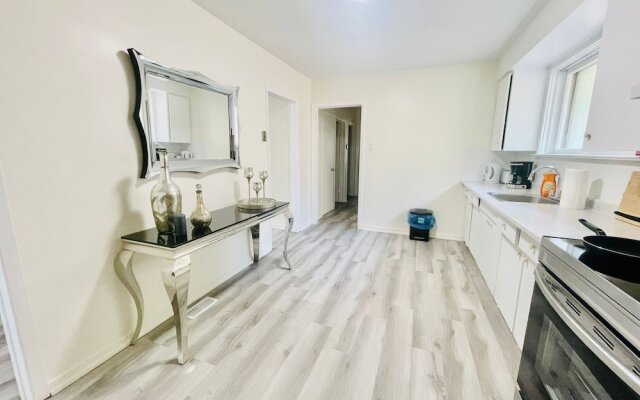 Waterfront Avenue Suites