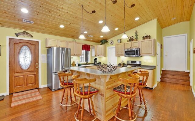 Lazy Bear Lodge #1235