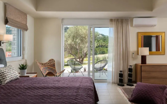 HillTop Luxury Villa