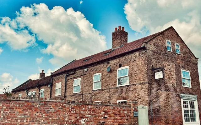 Maypole Farm Guest House